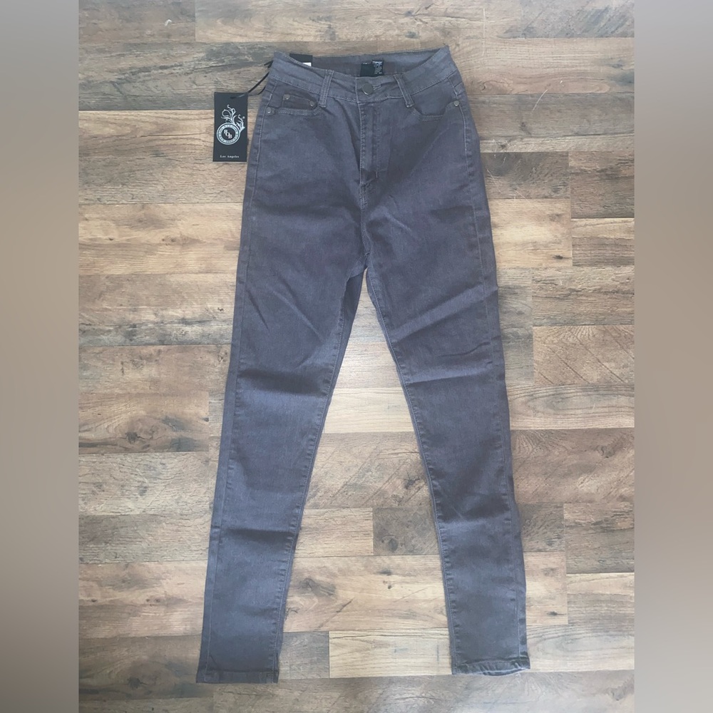 Bob Jeans Women's Size 9/10 Gray Tapered Cotton Blend Stretchy Zipper & Button
